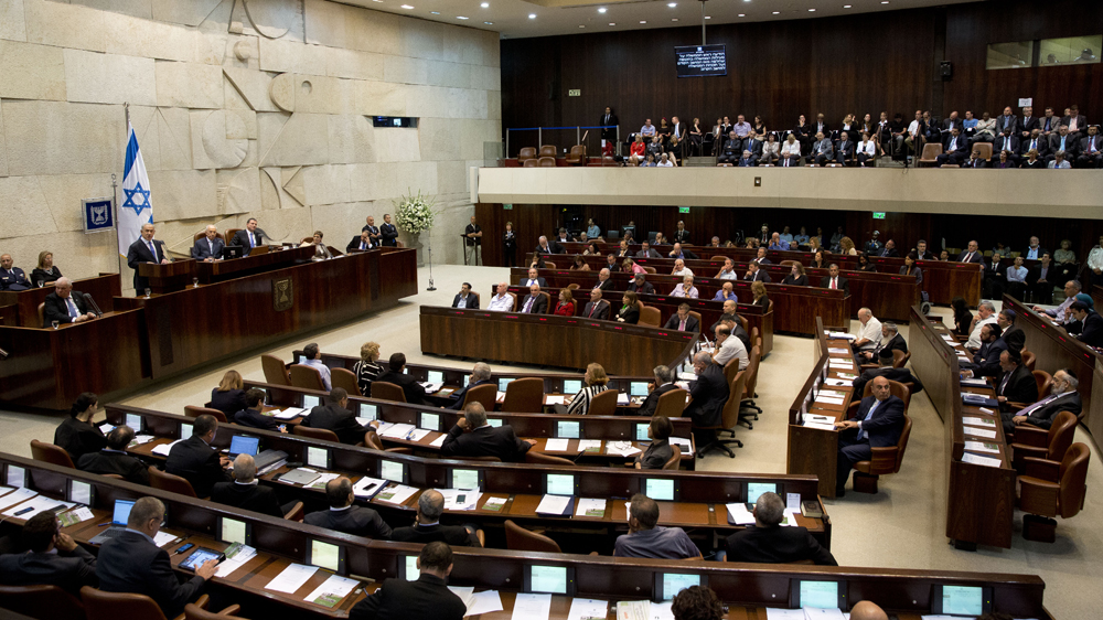 ג'יימס ט. ריצ'רדסון מסביר את הבעייתיות בהצעת החוק נגד כתות פוגעניות